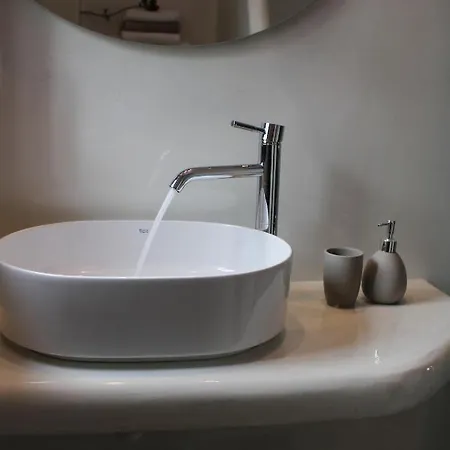 Sun Stories * Vóthon