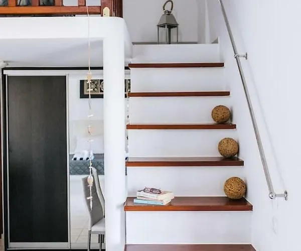 Sun Stories Apartment Vothon